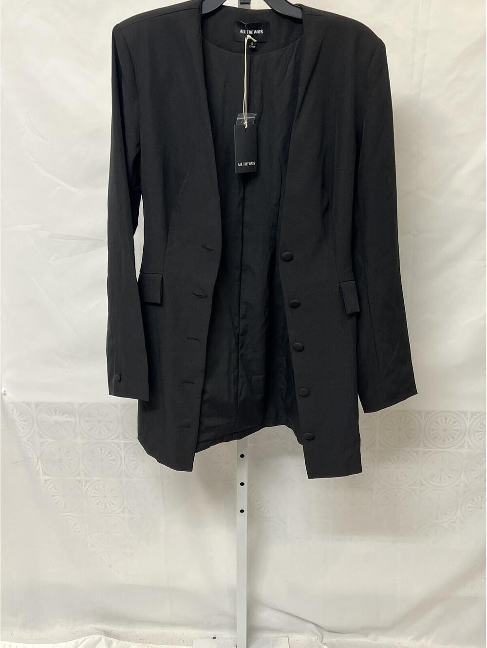 ALL THE WAYS Elizabeth Blazer Dress - Picture 6 of 9